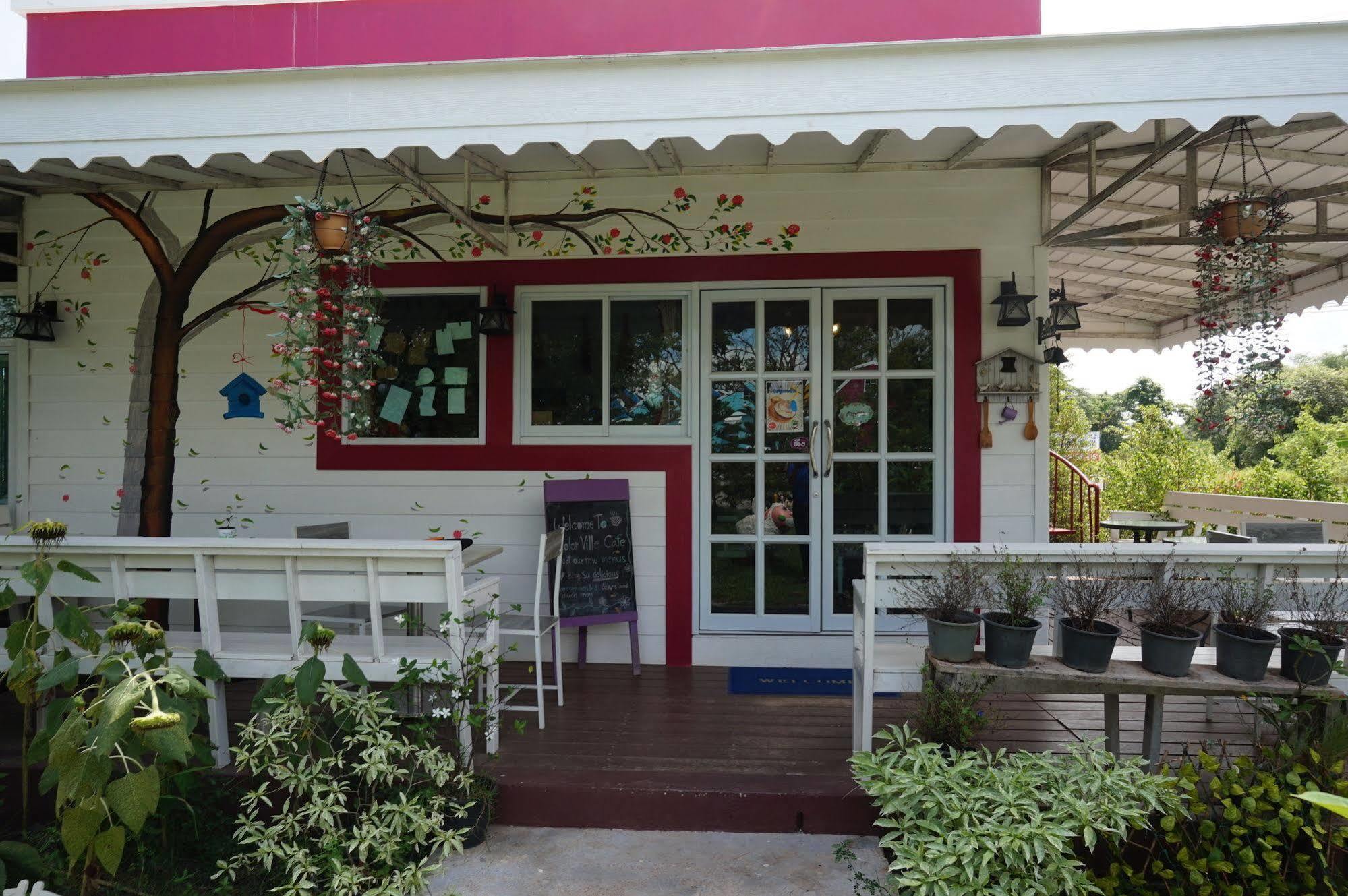 Color Ville Hotel Sha Certified Sakon Nakhon Exterior photo